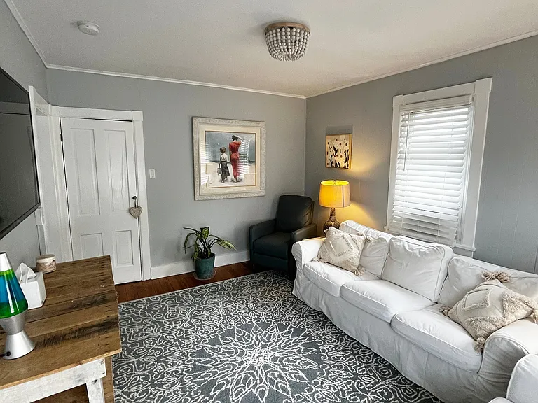 52 Madison Pl #B — Photo 15