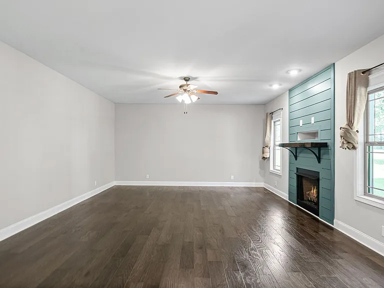 1381 Morning Star Dr — Photo 8