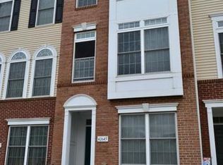 42645 Homefront Ter, Chantilly, VA 20152