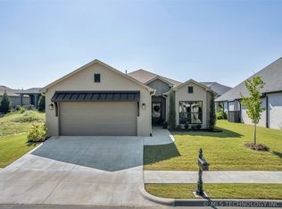 1102 W 85th St S, Tulsa, OK 74132