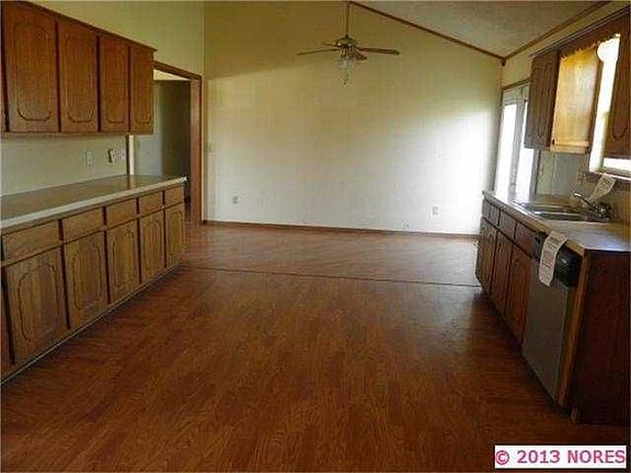 2nd image of 601 Belmonte Ct