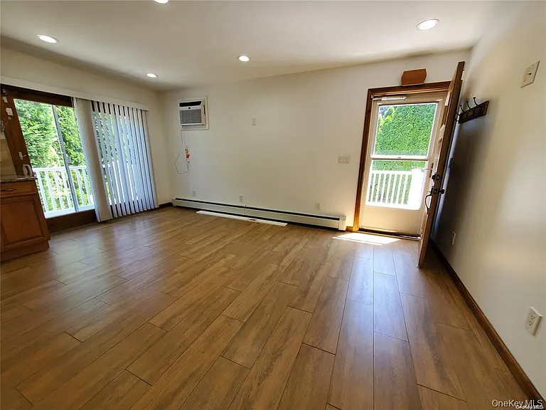 123 Maple Ave — Photo 1