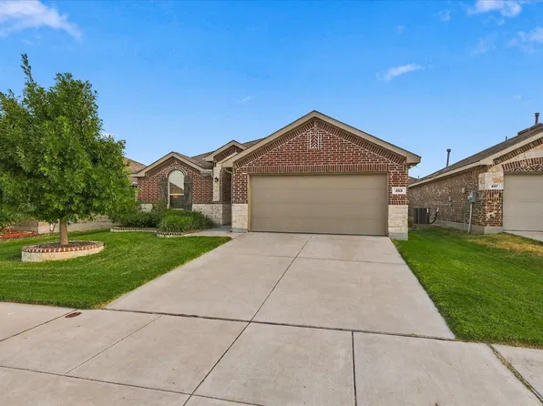 453 Pollyann Trl, Roanoke, TX 76052