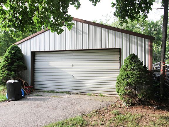 4th image of 5783 West River Dr NE