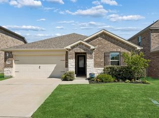 1713 Gold Mine Trl, Aubrey, TX 76227