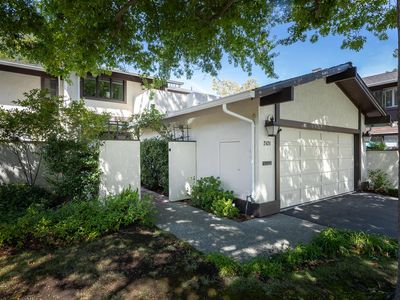 2424 Sharon Oaks Dr, Menlo Park, CA, 94025