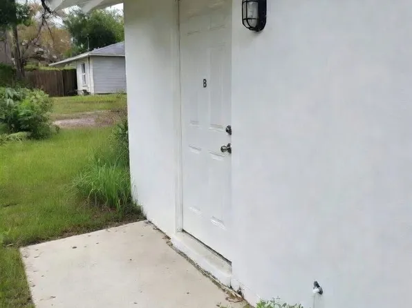 5204 N 45th St, Tampa, FL