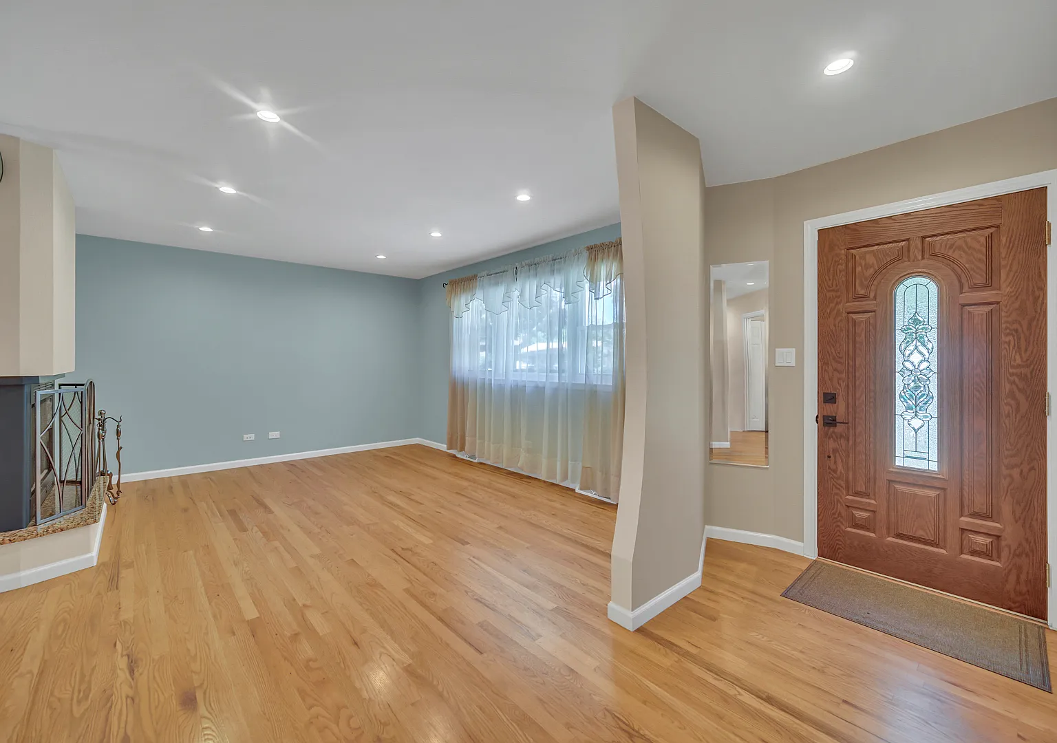 4 bed, 3.0 bath, $2,995 — Photo 3