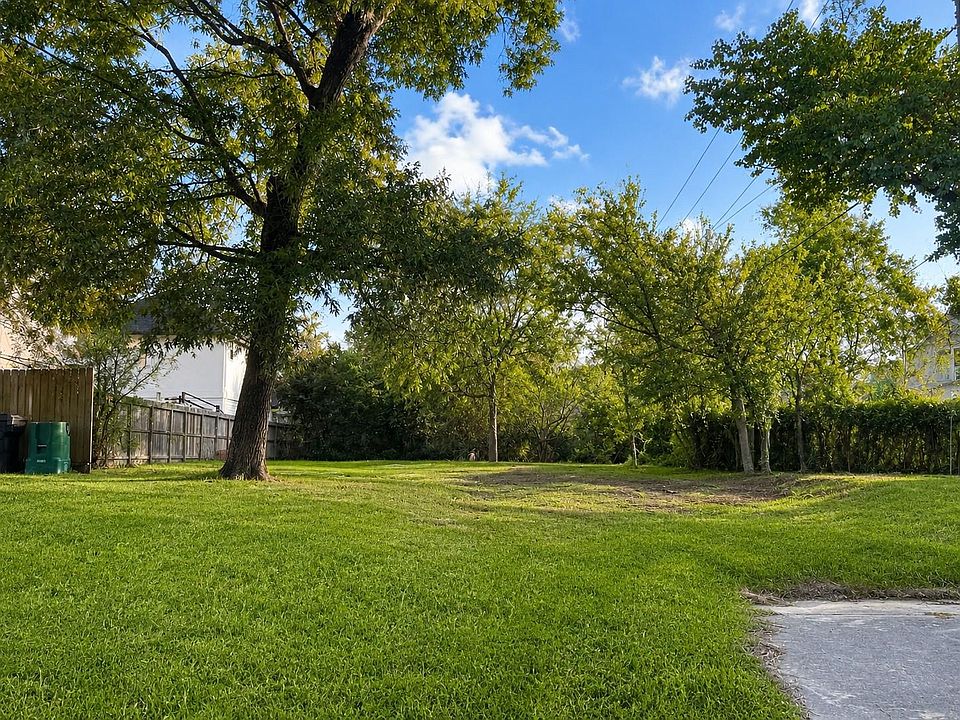 1st image of 951 W 41st St Lot 13