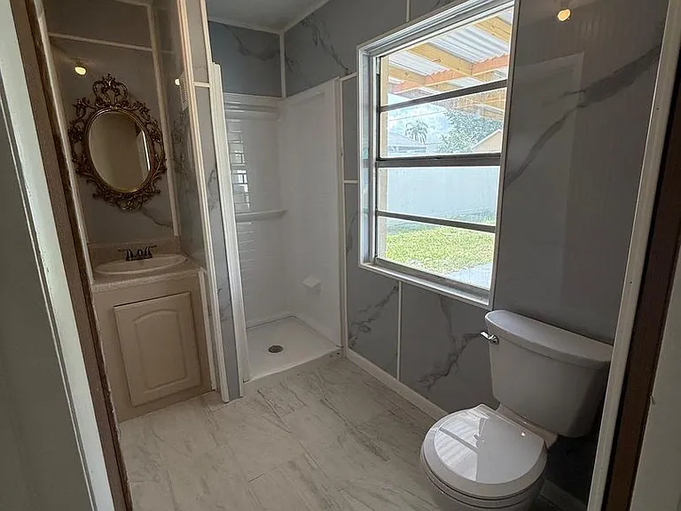 204 La Paz Dr — Photo 21