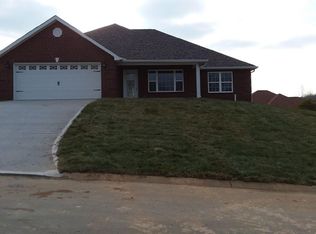 1253 Bastogne Dr, Maryville, TN 37801