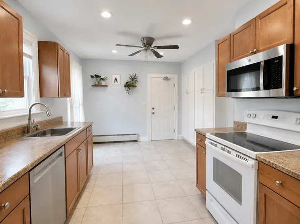 54 Anthony St, New Haven, CT