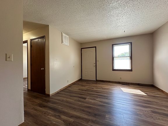 front door (LR facing W)