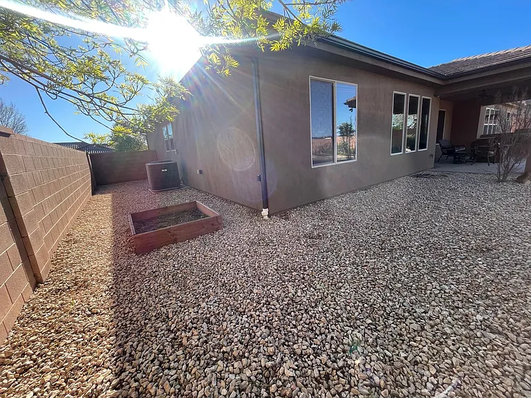 2676 S 3030 E — Photo 30