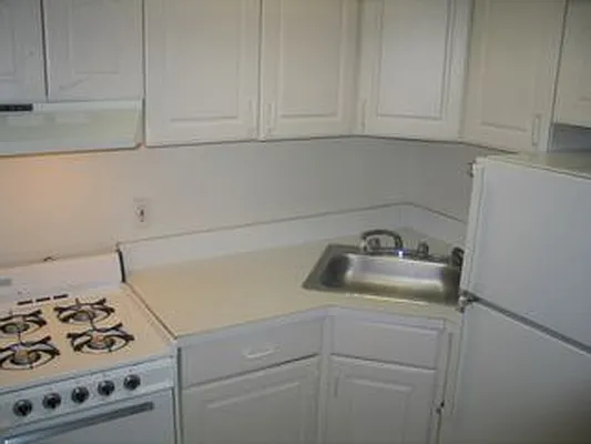 Rented by Rent Manhattan | media 2