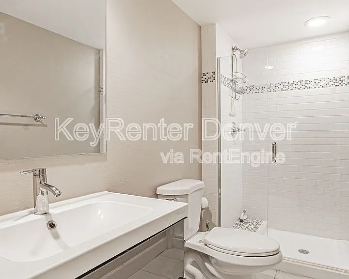 800 N Pearl St #202 — Photo 10