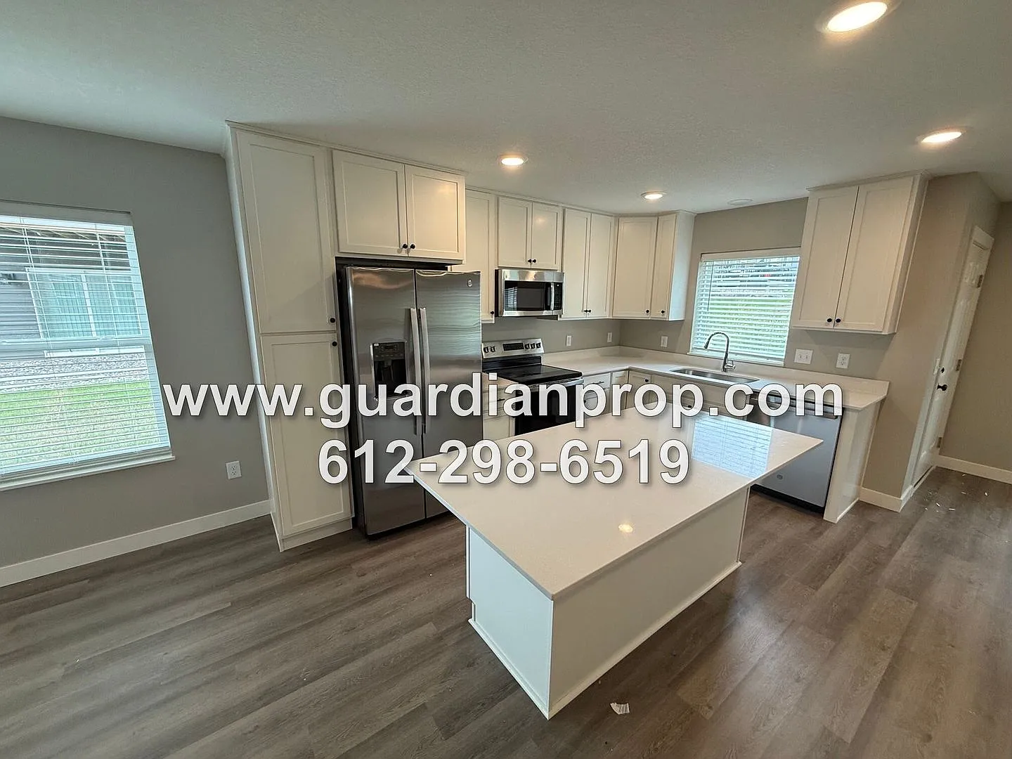 Luxury New Construction Townhouse, End Unit, Open Floor Plan, Loft Area, Large Primary Suite — Photo 2