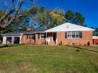 4264 Meadow Wood Dr, Chesapeake, VA 23321