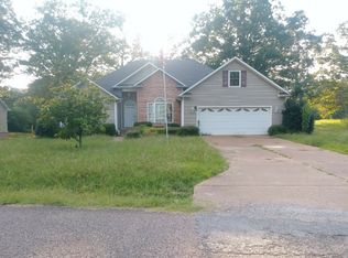 790 Hearn St, Henderson, TN 38340