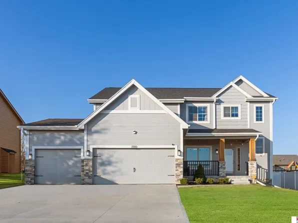 1904 Turtle Dove Dr, Bellevue, NE 68123