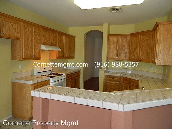 5th image of 4134 Sierra Gold Dr