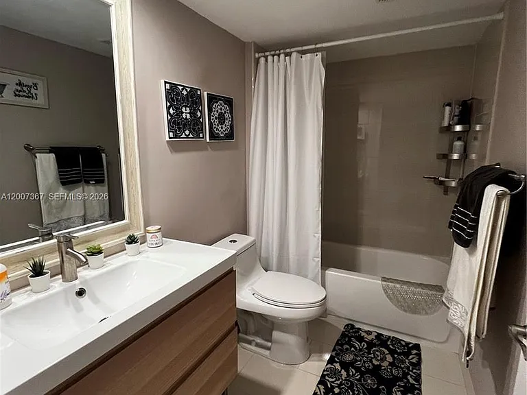 1518 Whitehall Dr #104 — Photo 18