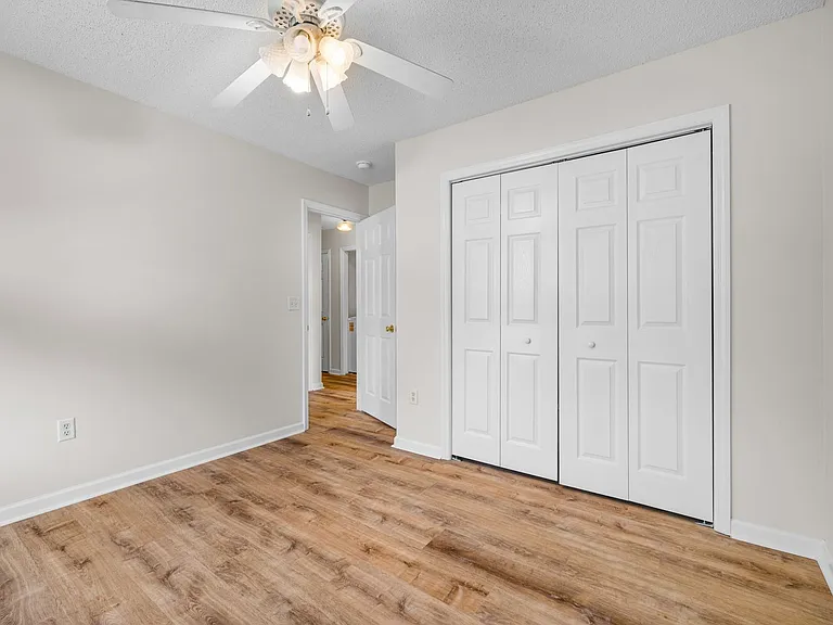 217 Derby Downs Dr — Photo 39