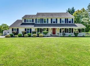 564 Cabot Hill Rd, Bridgewater, NJ 08807