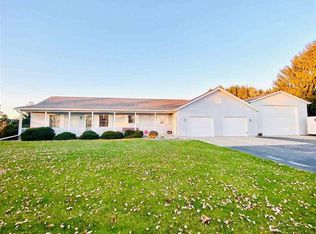 11148 Frost Rd, Freeland, MI 48623