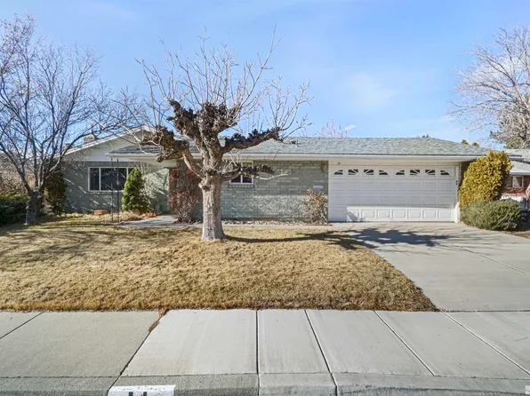 14 Bodie Dr, Carson City, NV 89706
