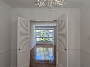 852 1/2 S Plymouth Blvd, Los Angeles, CA 90005