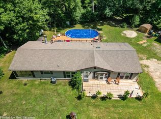 623 E 56th St, Newaygo, MI 49337