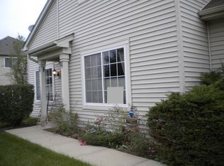 430 N Patriot Dr, Hainesville, IL 60030