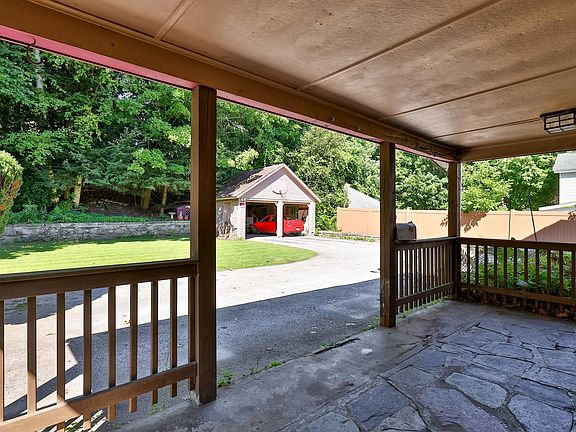 5th image of 55 Pierpoint Avenue