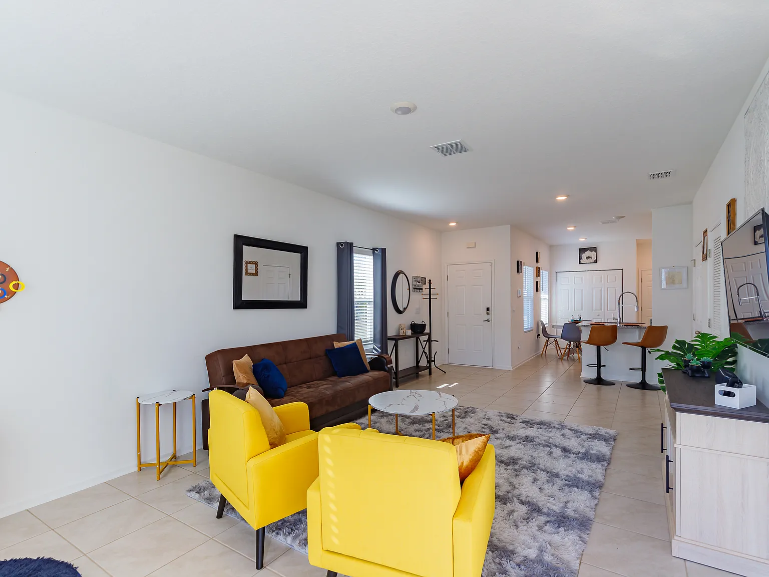 3 bed, 1502 sqft, $2,150 — Photo 2