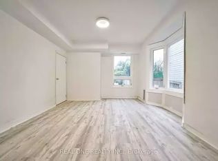 19 Condor Ave #1A, Toronto, ON M4J3M5