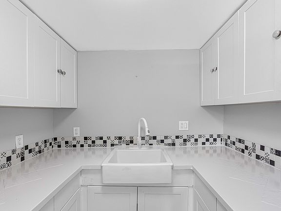 5th image of 311 Avanda Ct #7