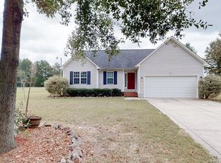 110 Lakeview Dr, Red Springs, NC 28377