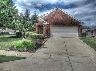 205 Wenrick Dr, Roanoke, TX 76262