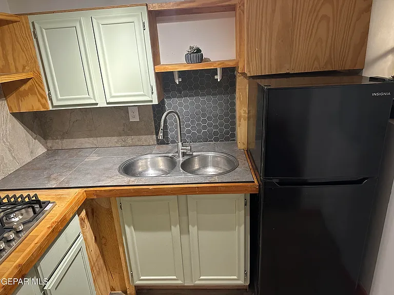4004 Trowbridge Dr #EL — Photo 12