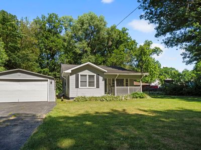 7N079 Tuscola Ave, St Charles, IL, 60174