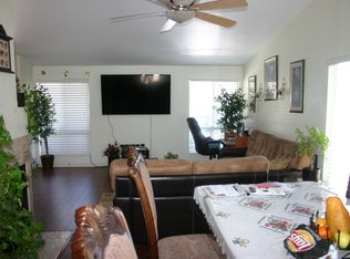 15946 Sunburst St, North Hills, CA 91343