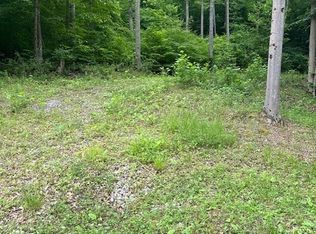 299 Woodbine Farm Rd, Scott Depot, WV 25560