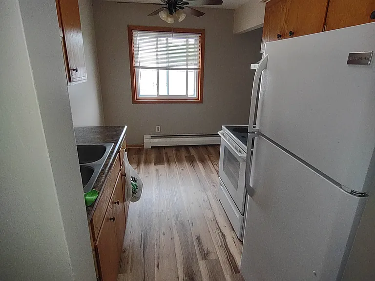 8401 Center Dr NE — Photo 7