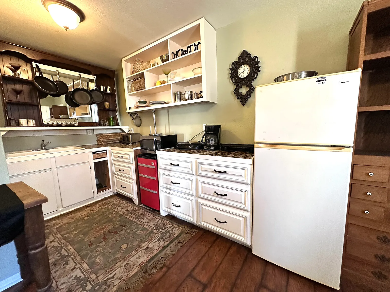 1 bed, 800 sqft, $1,200 — Photo 4