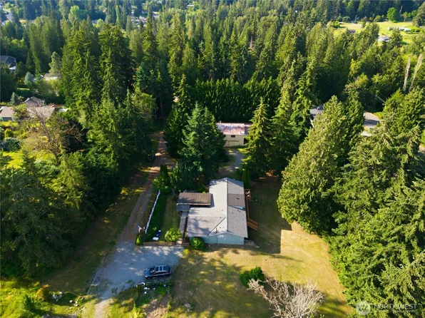 415 118th Avenue E, Edgewood, WA 98372