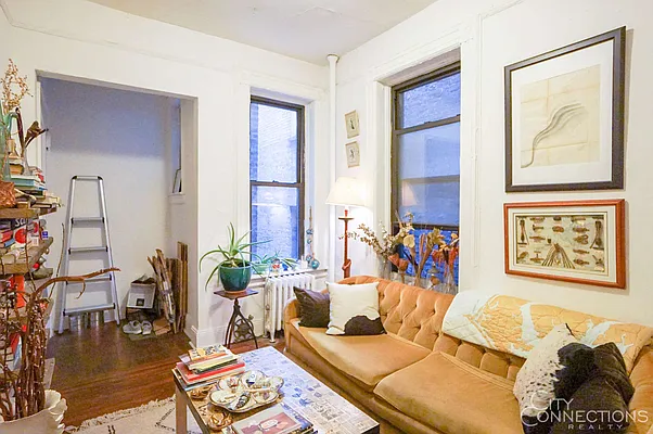 Rented by City Connections Realty | media 26