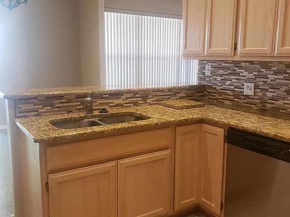 5th image of 23880 N 73rd Pl