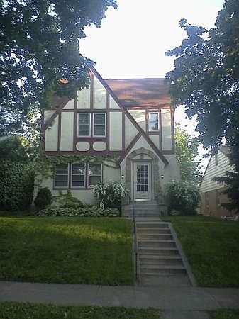 Duplex for rent - Great Curb appeal