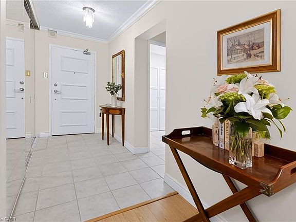 4th image of 5280 Lakeshore Rd #103